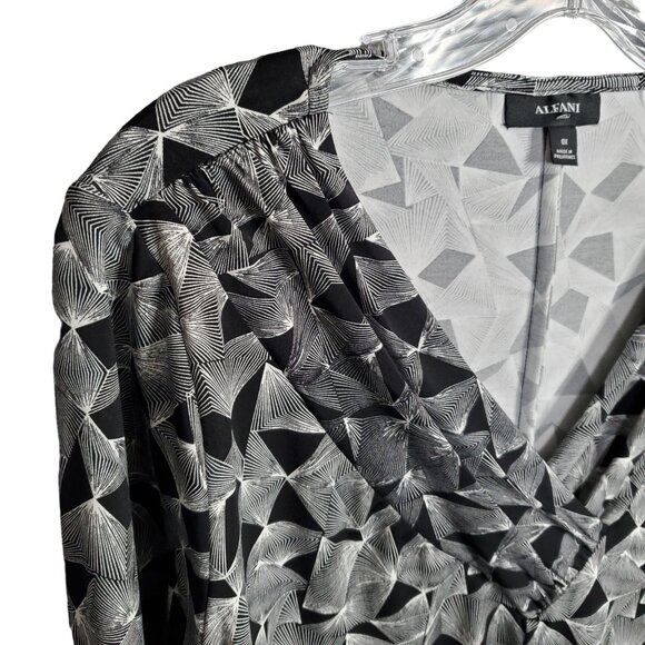 Alfani Womens Size 0X Tunic Asymmetric Hem Geometric Print Fluid Jersey - Picture 4 of 8